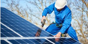 Installation Maintenance Panneaux Solaires Photovoltaïques à Eperrais